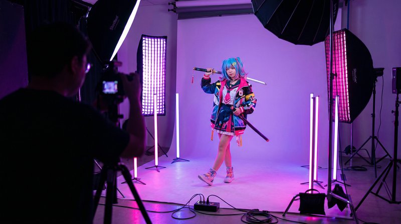 镜子前面Cosplay视频拍摄